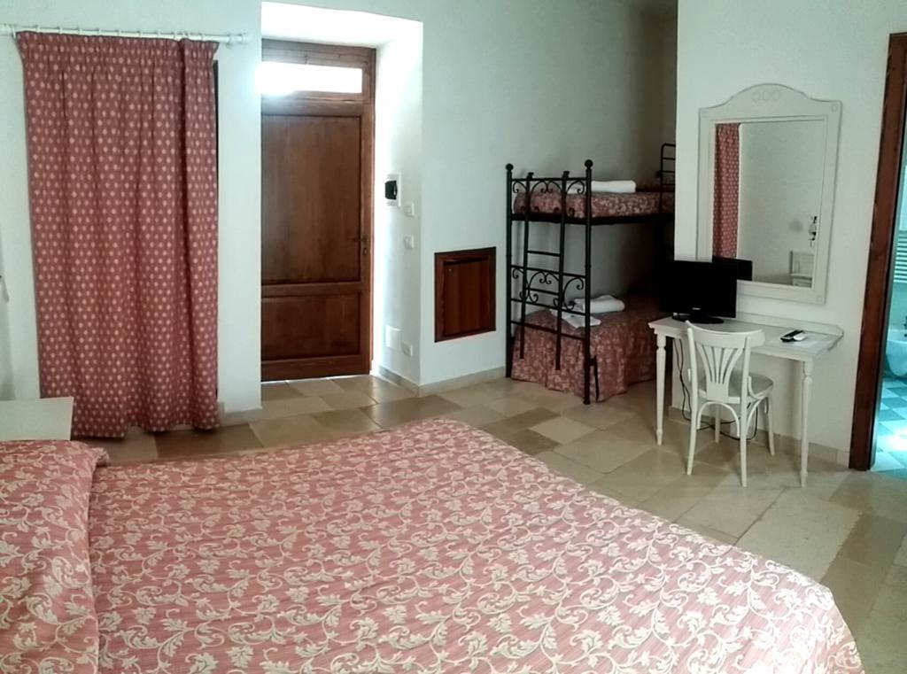 Agroturismo Masseria De Michele Montalbano (Apulia)